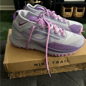 NIKE W REACT PEGASUS TRAIL 4 GORTEX SNEAKER